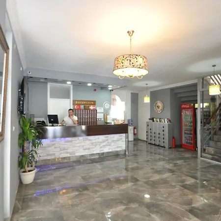 Reis Maris ホテル